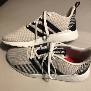 Men’s adidas cloud foam shoes